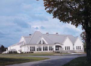 禮拜山高中 Chapel Hill Chauncy Hall School