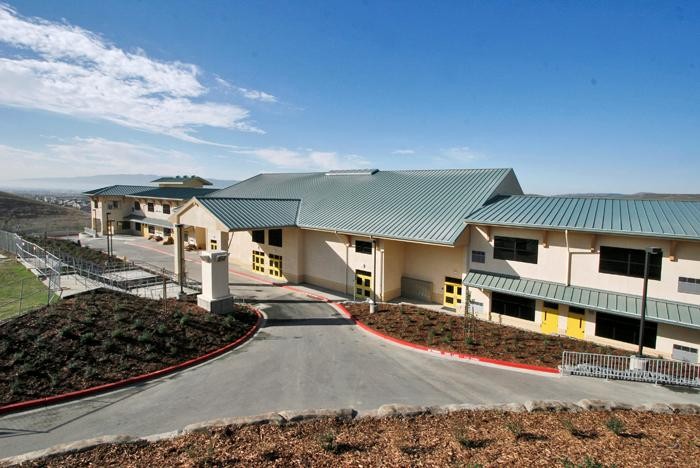 庫埃里蘭中學(xué)| Quarry Lane School