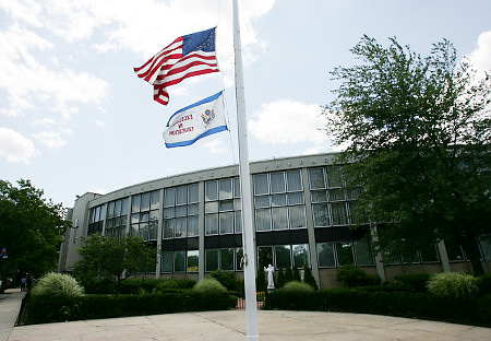 圣弗朗西斯男子高中 St. Francis High School