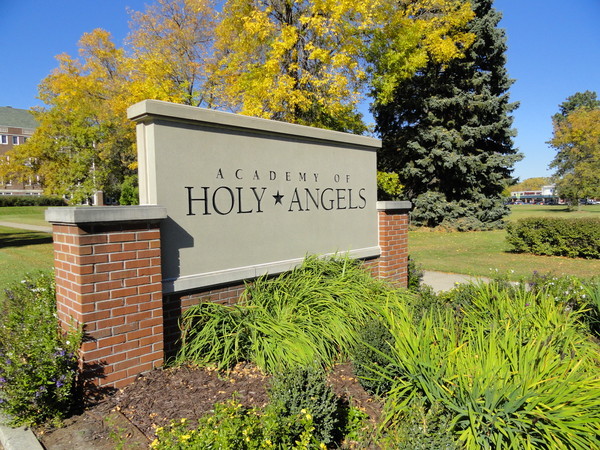 圣安琪女子高中 Holy Angels Academy