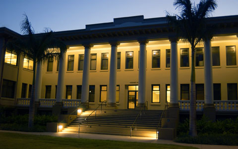 夏威夷馬諾大學(xué)  University of Hawaii at Manoa