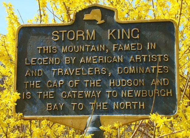 斯特姆國(guó)王中學(xué)The Storm King