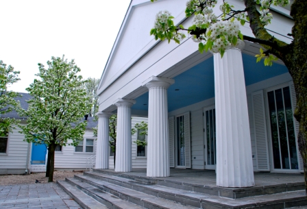 莫米谷走讀中學(xué) Maumee Valley Country Day School