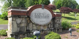 羅本蓋普中學(xué) Rabun Gap Nacoochee School