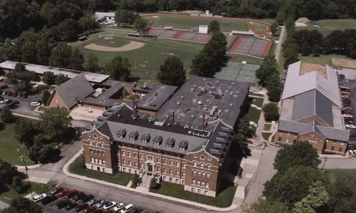 查米納德男子高中 Chaminade College Preparatory School