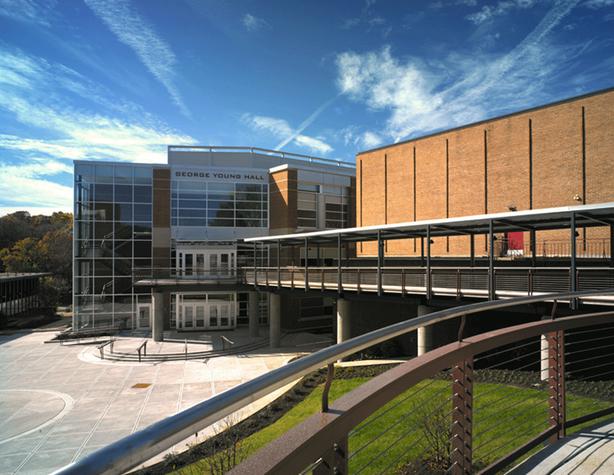 卡爾弗特霍爾學(xué)院高中 Calvert Hall College High School