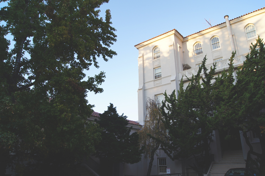 加州圣名女校 Holy Names High School