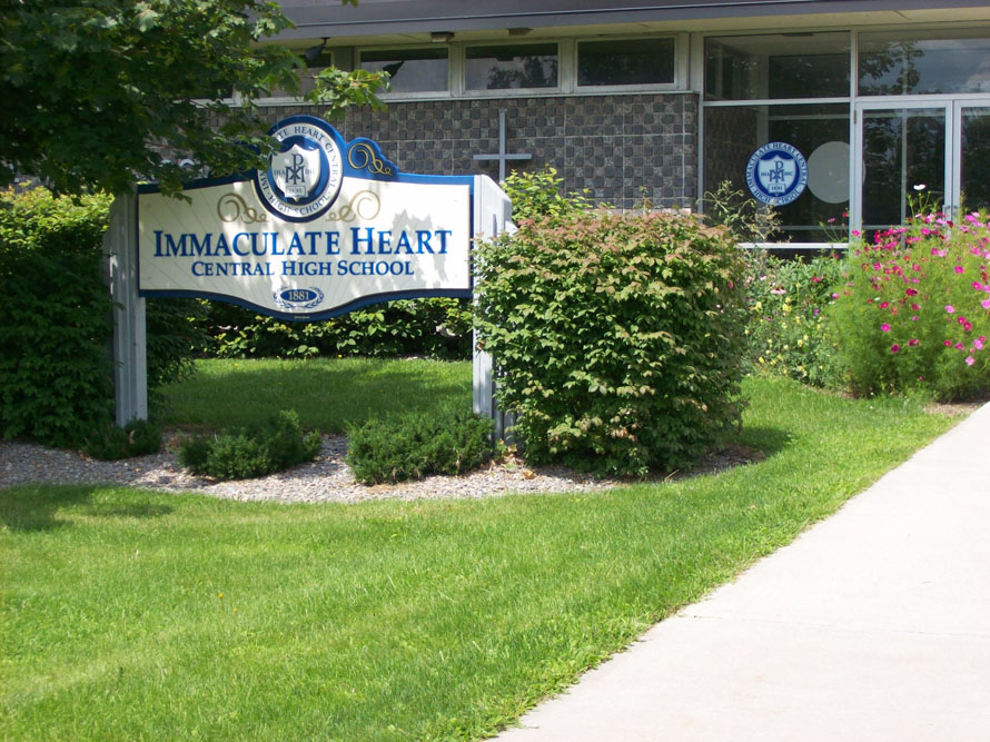 依邁瑞特高中 Immaculate Heart Central High School
