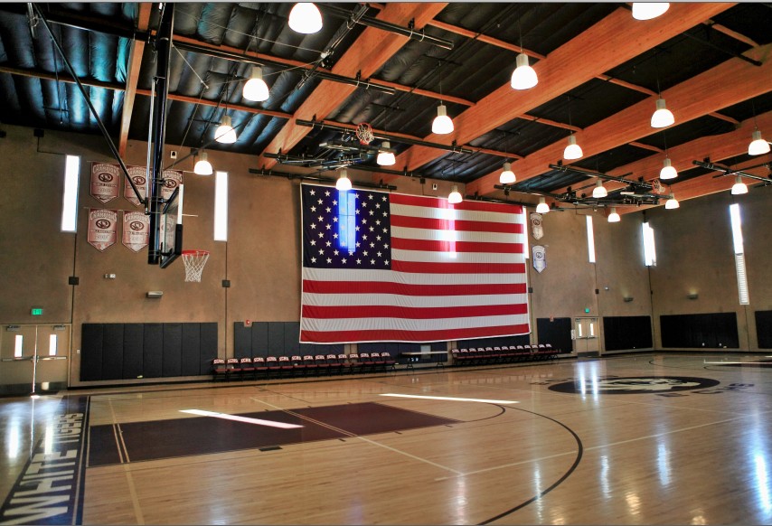 Escondido Charter High School 埃斯康迪德特許高中