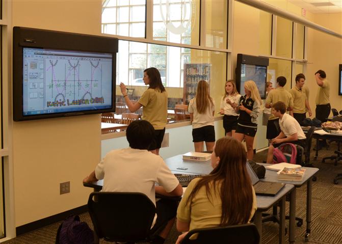 主教摩爾高中Bishop Moore High School