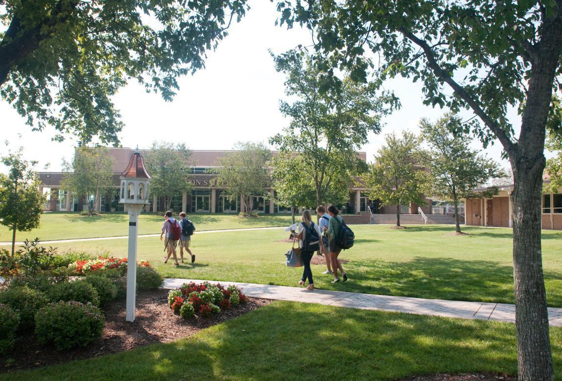 Charlotte Country Day School夏洛特中學(xué)