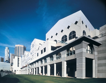 美國時尚設(shè)計商業(yè)學(xué)院FIDM