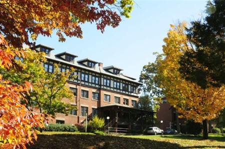 哈特福大學(xué)  University of Hartford