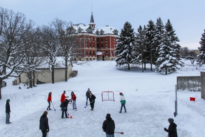 Hillcrest Academy山頂路德學院