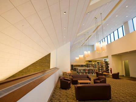 紐約州立大學(xué)帕切斯學(xué)院 SUNY at Purchase College