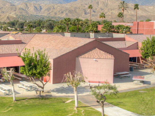 瑪麗伍德河谷學(xué)校Palm Valley School（棕櫚谷學(xué)校）