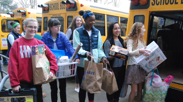 Holy Names Academy 圣名學院