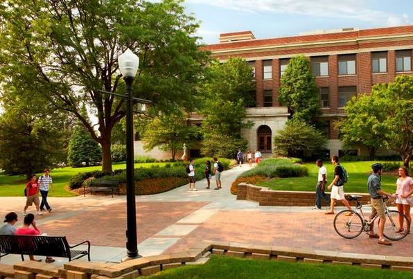 克瑞頓大學 Creighton University