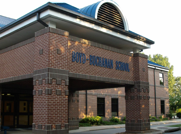 Boyd-Buchannan School博德中學