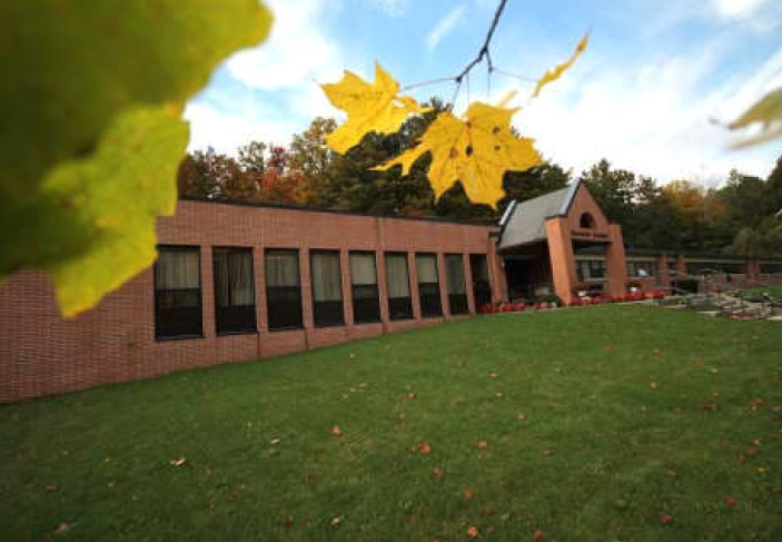 霍頓學(xué)院  Houghton Academy