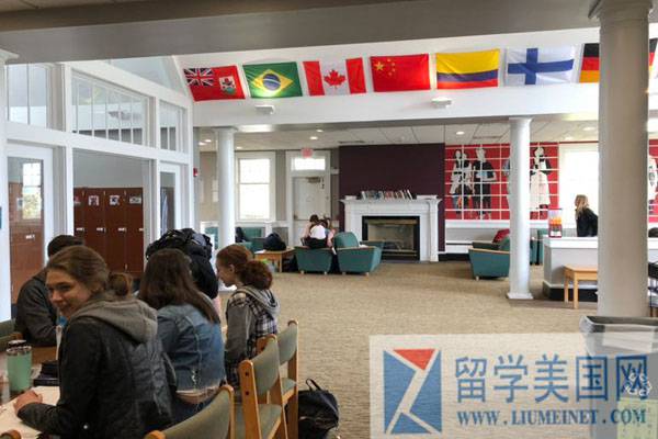 核桃山藝術(shù)高中 Walnut Hill School