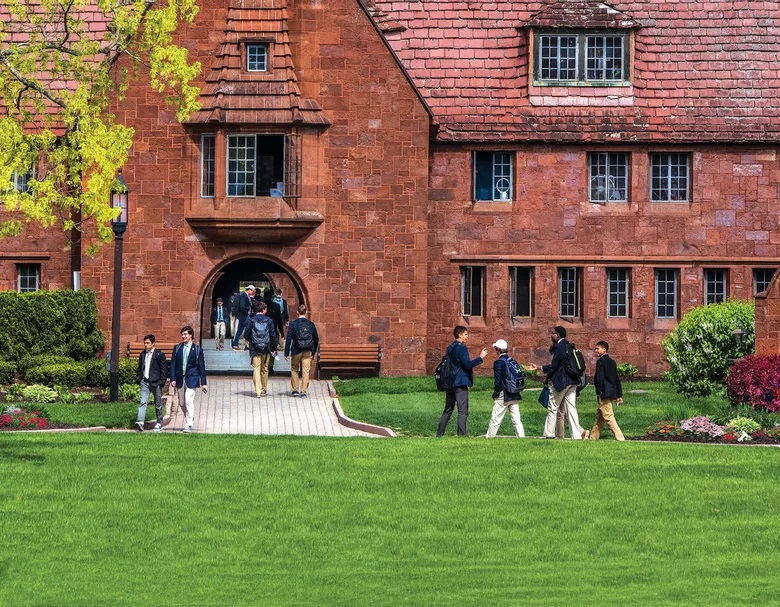 亞凡古農(nóng)場中學(xué) Avon Old Farms School