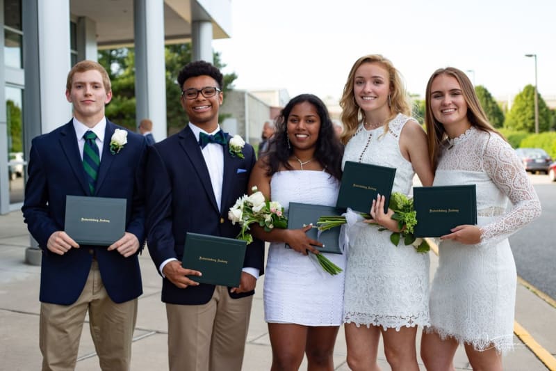 Fredericksburg Academy 弗雷德里克斯堡學(xué)院