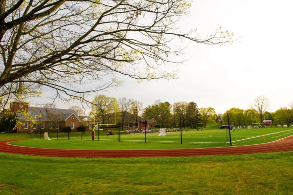 圣詹姆斯學(xué)校  Saint James School