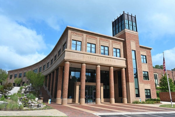 Charlotte Latin School 夏洛特拉丁中學(xué)