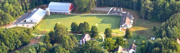 Woodlawn School 伍德勞恩中學