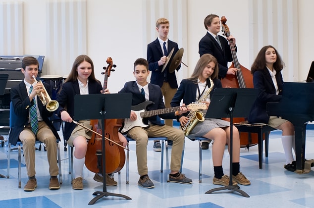 Gilmour Academy 吉爾莫學(xué)校