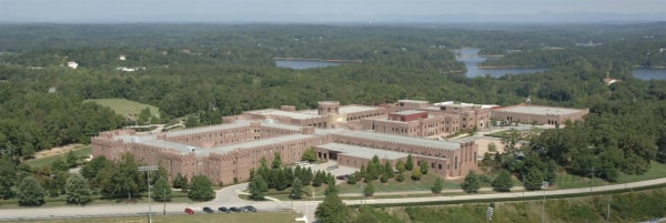 Riverside Military Academy  河濱軍事學(xué)校