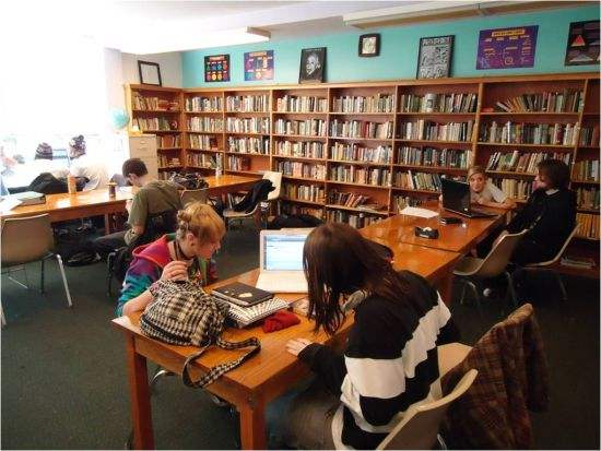 美國(guó)藝術(shù)高中課堂