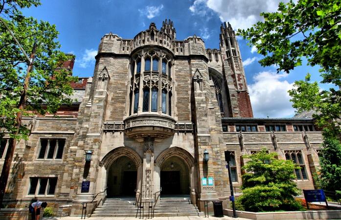 2018年起耶魯大學(xué)只接受新SAT成績(jī)!