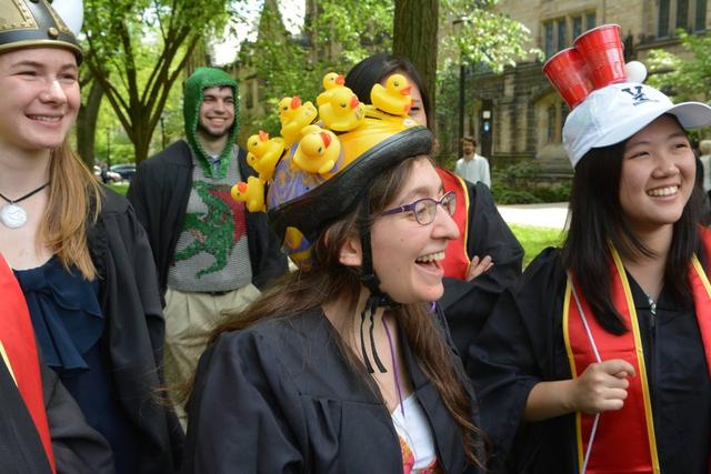 美國耶魯大學畢業(yè)季